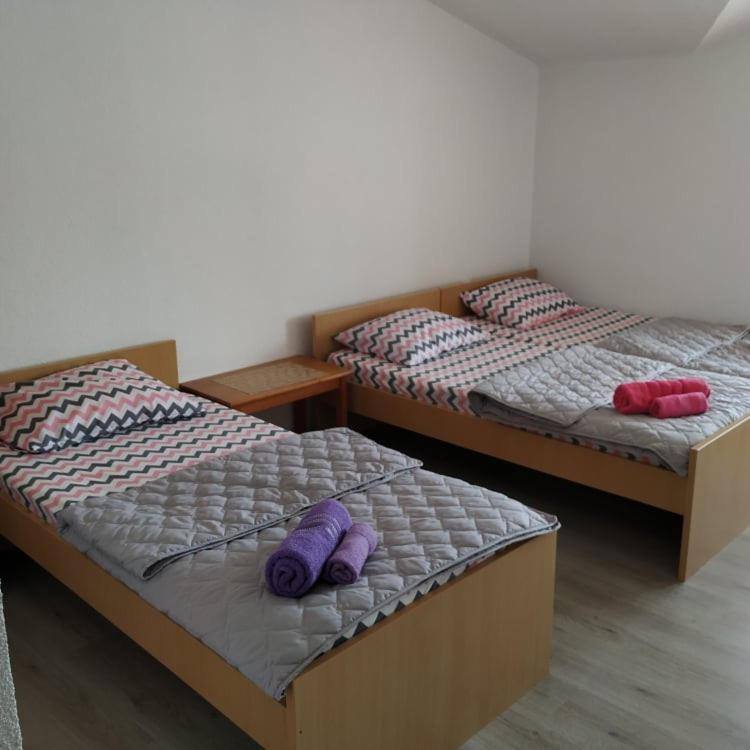 אוהריד Apartments Mostrovi מראה חיצוני תמונה